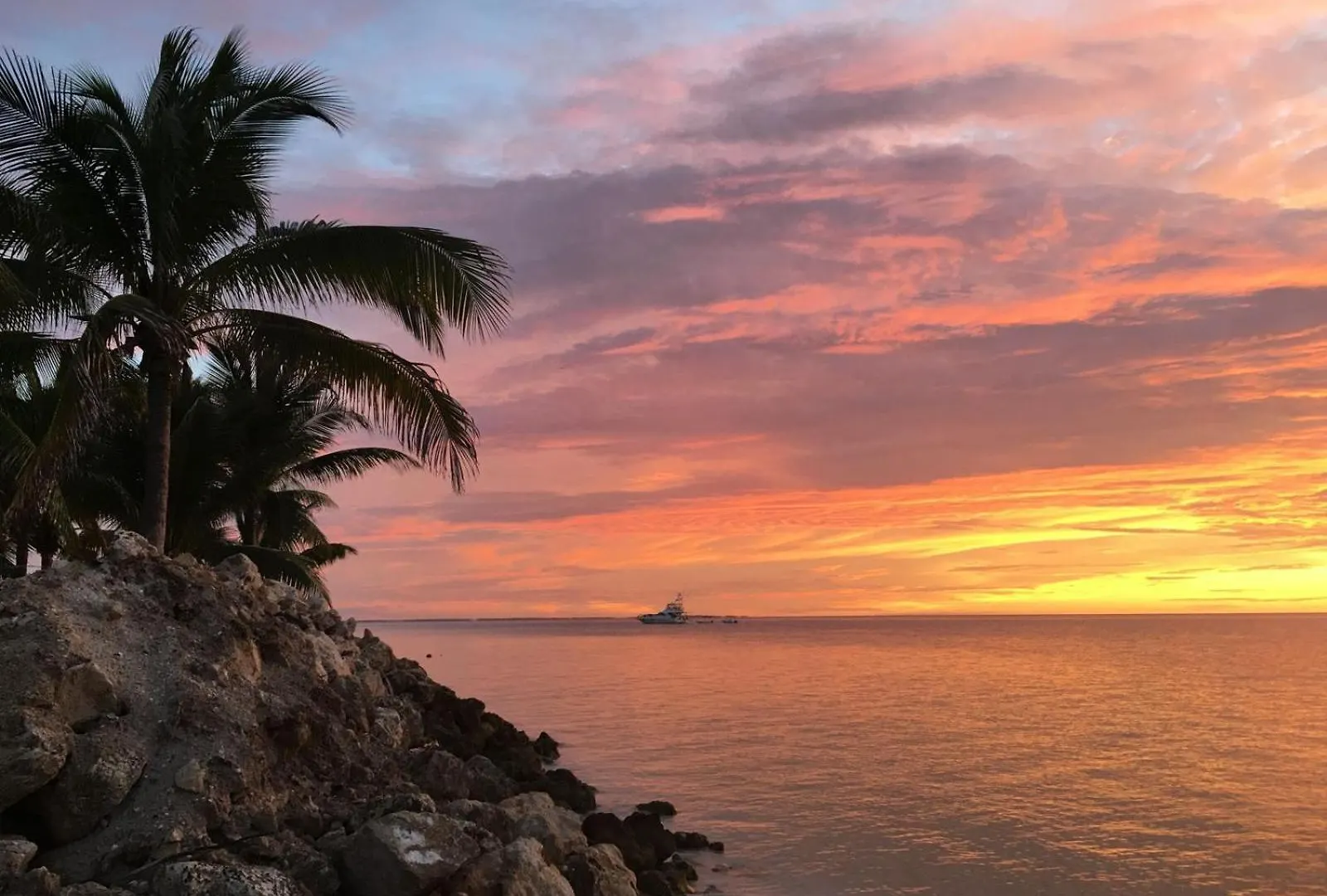 Casa Punta Coco & Beach Club (Adults Only) جزيرة هول بوكس