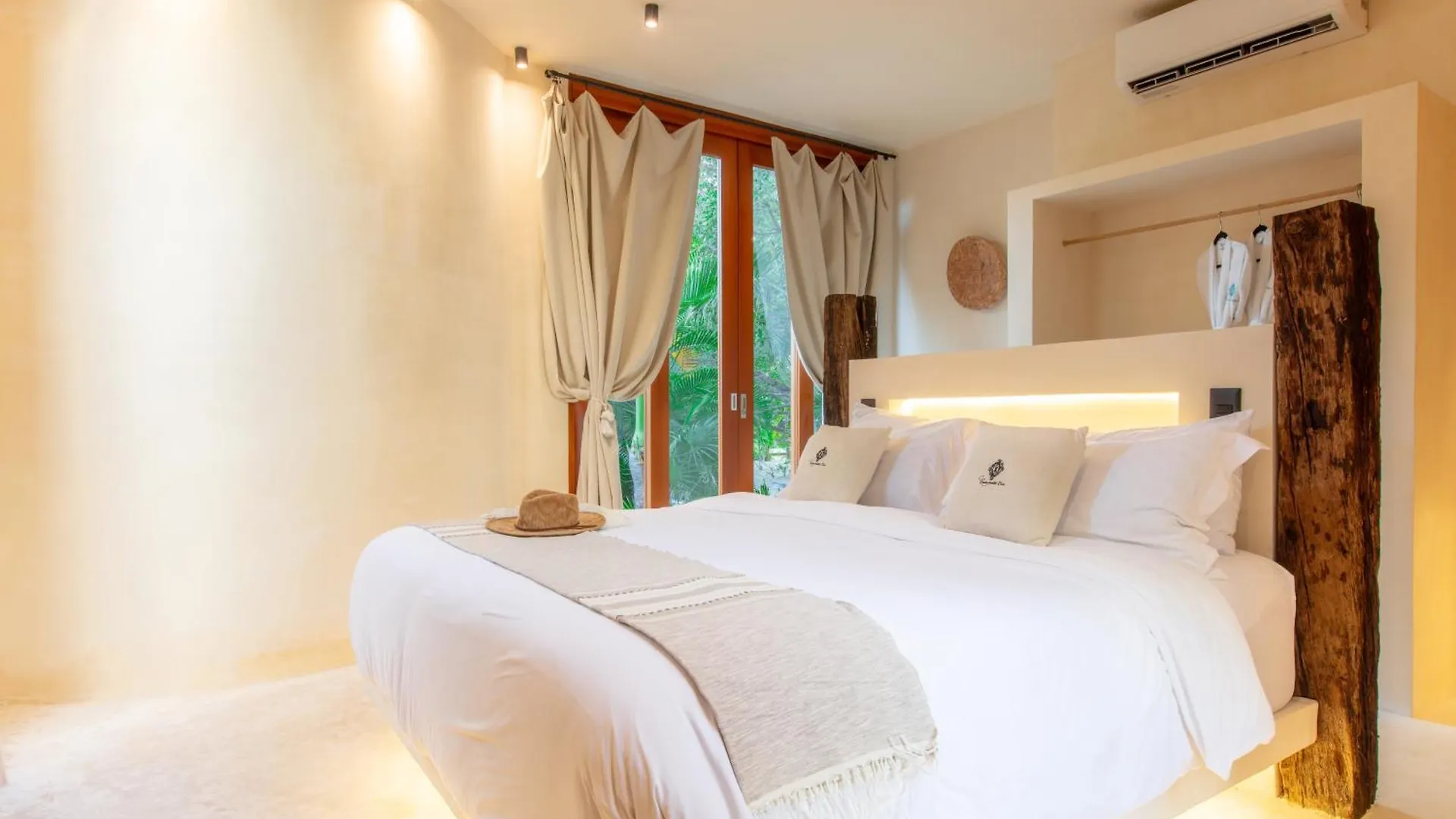 Casa Punta Coco & Beach Club (Adults Only) جزيرة هول بوكس