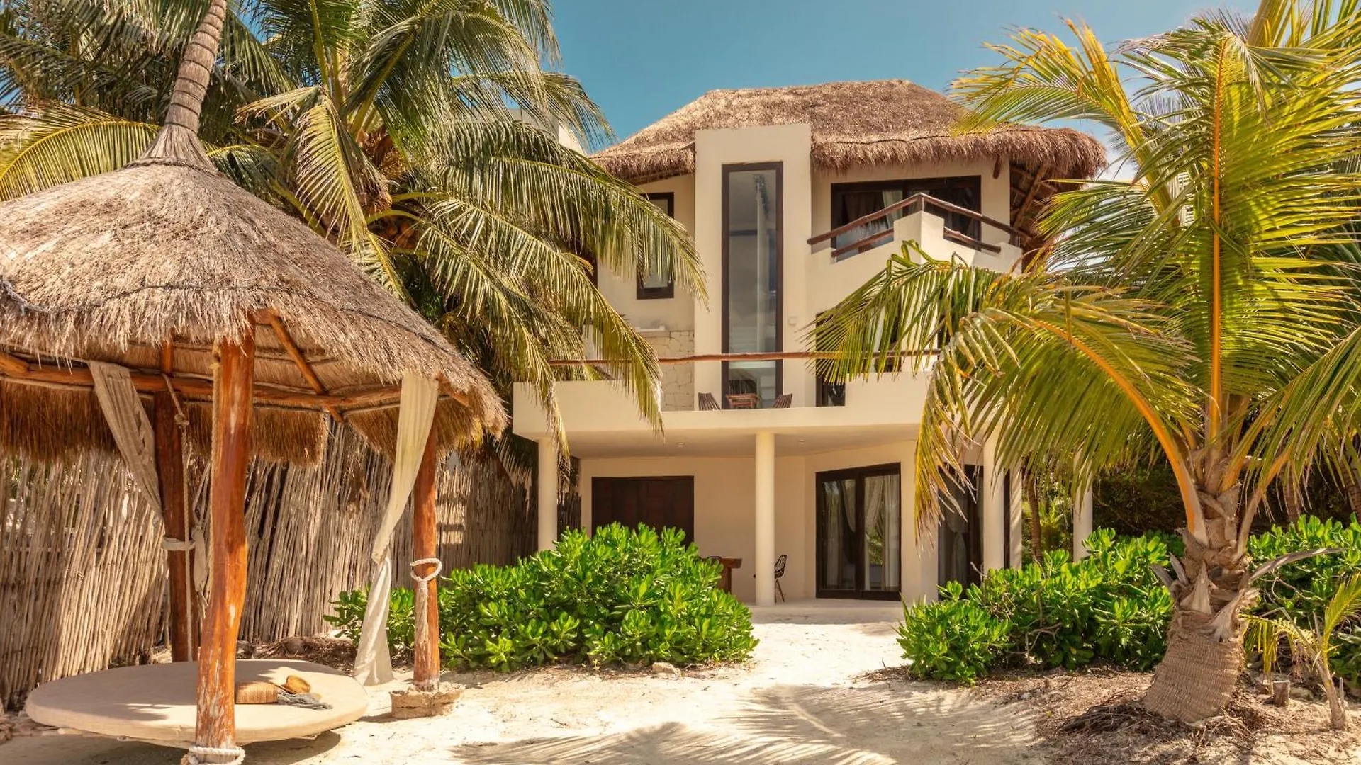 Casa Punta Coco & Beach Club (Adults Only) Hotel